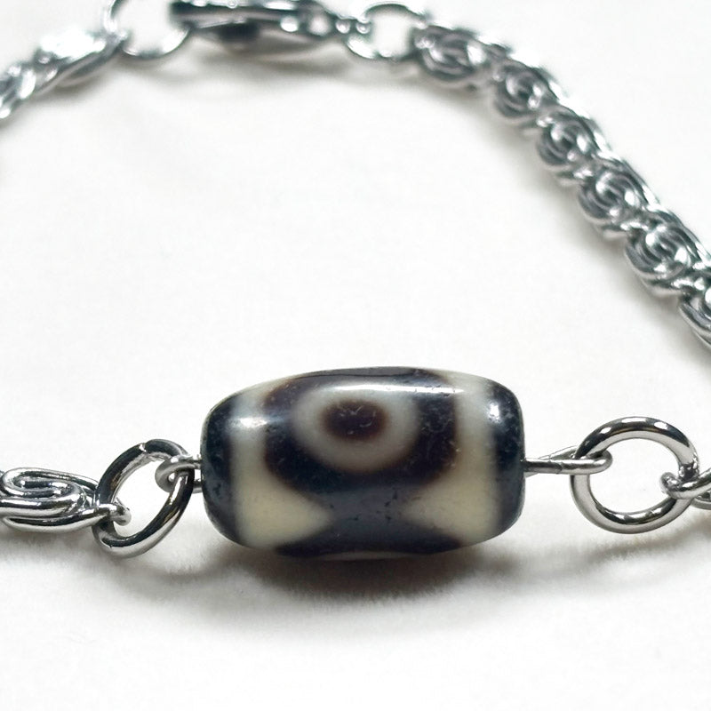 Lotus Three Eye Dzi Bead Bracelet